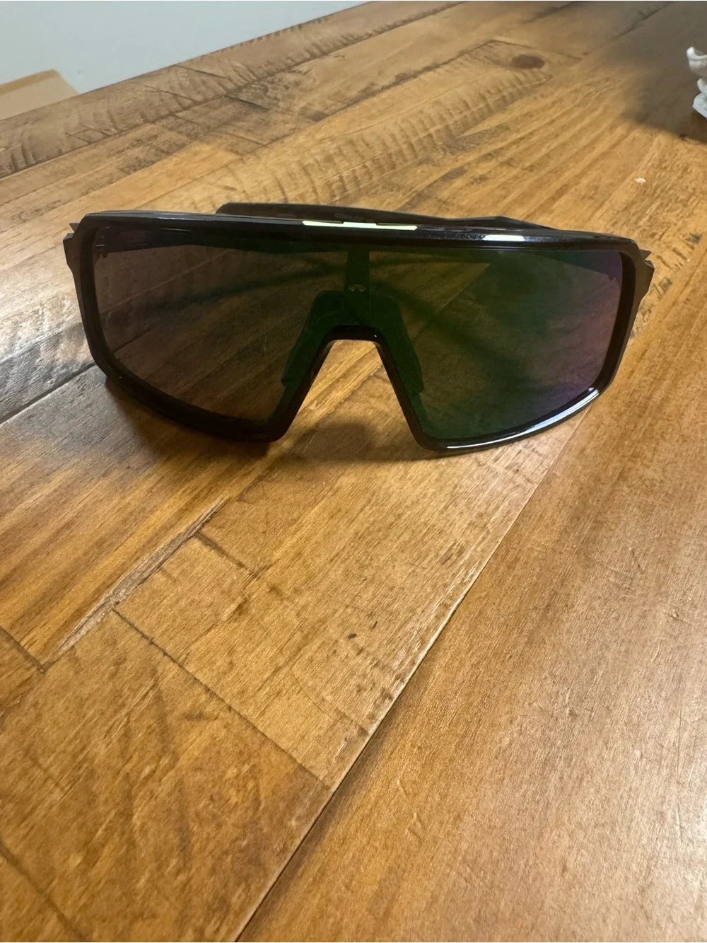 Oakley shield style
